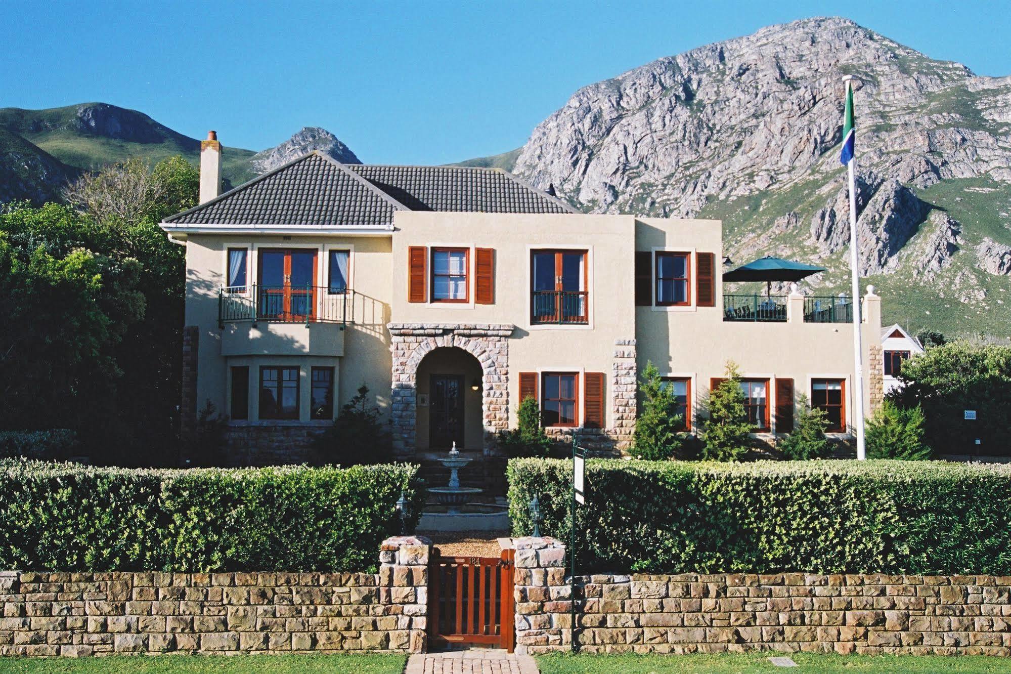 Lavender Manor Guest Lodge Hermanus Exterior photo