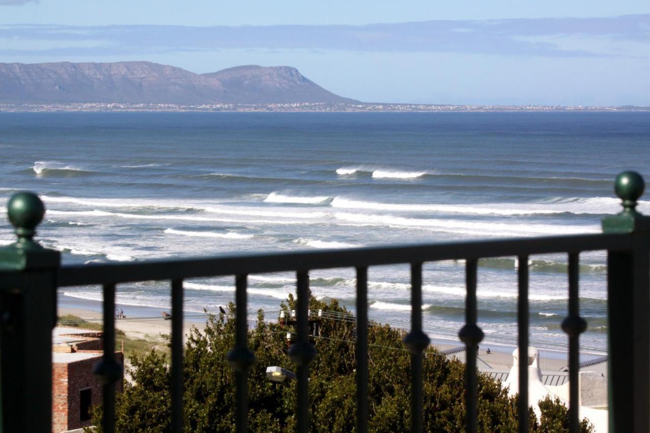 Lavender Manor Guest Lodge Hermanus Exterior photo